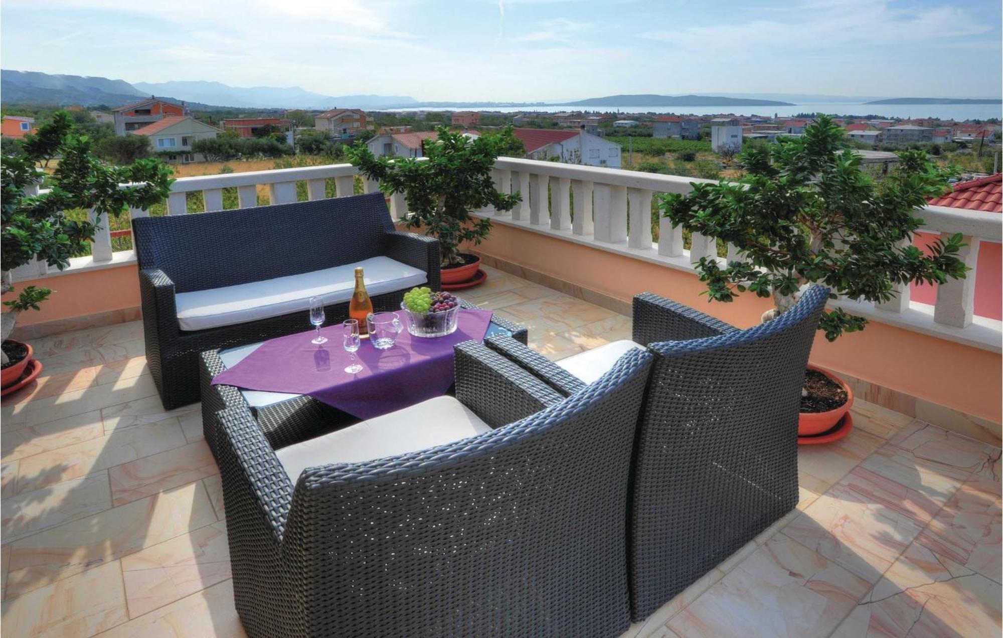 Amazing Home In Kastel Stari With House Sea View Kaštela Eksteriør bilde
